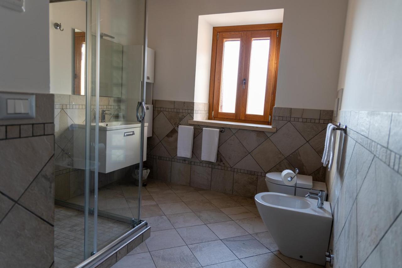 Casale Dei Priori Bed and Breakfast Rocca Massima Eksteriør billede