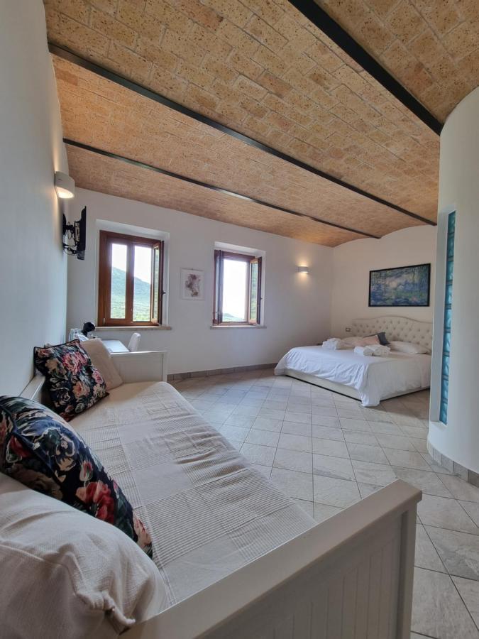 Casale Dei Priori Bed and Breakfast Rocca Massima Eksteriør billede